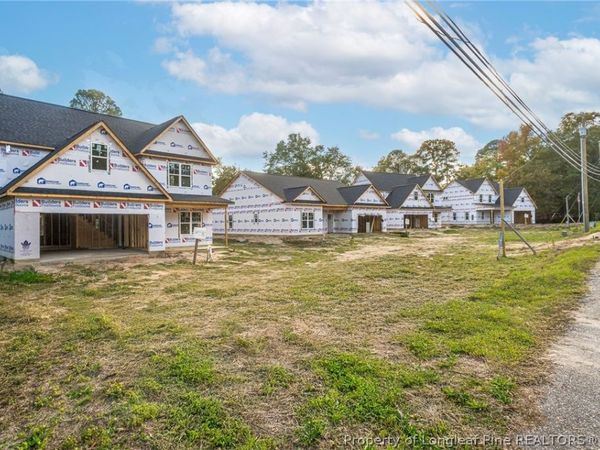 1440 Pamalee Drive, Fayetteville, NC 28303