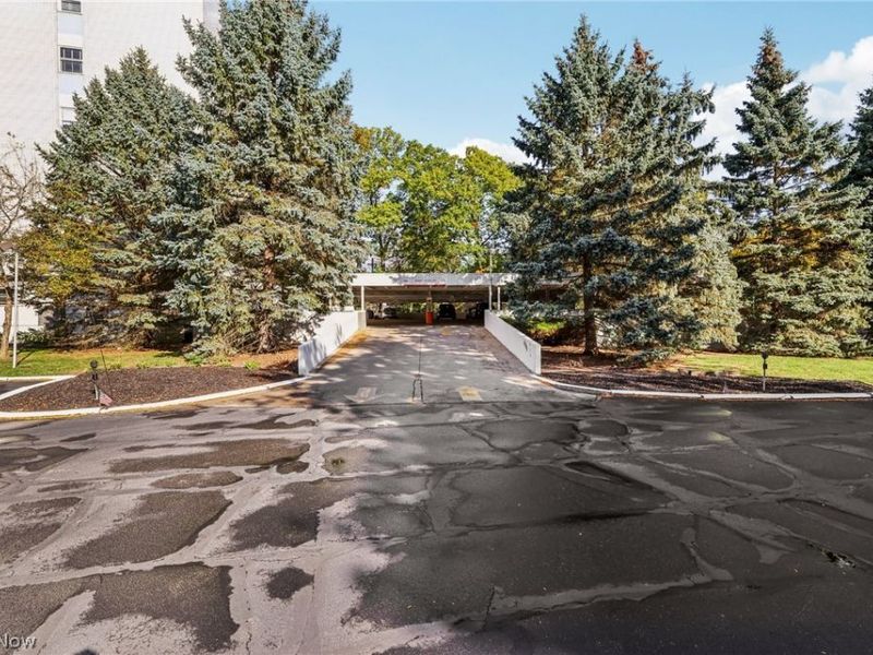 275 N Portage Path, Unit 7g, Akron, OH 44303 Photo 32