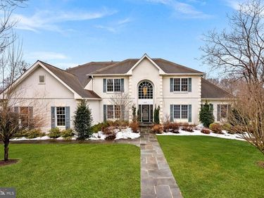 10317 BRITTENFORD DRIVE, VIENNA, VA 22182