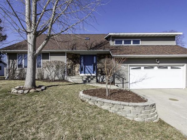 5800 82nd PLACE, Kenosha, WI 53142