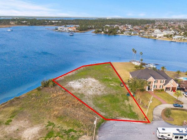 4740 Baywood Drive, Lynn Haven, FL 32444