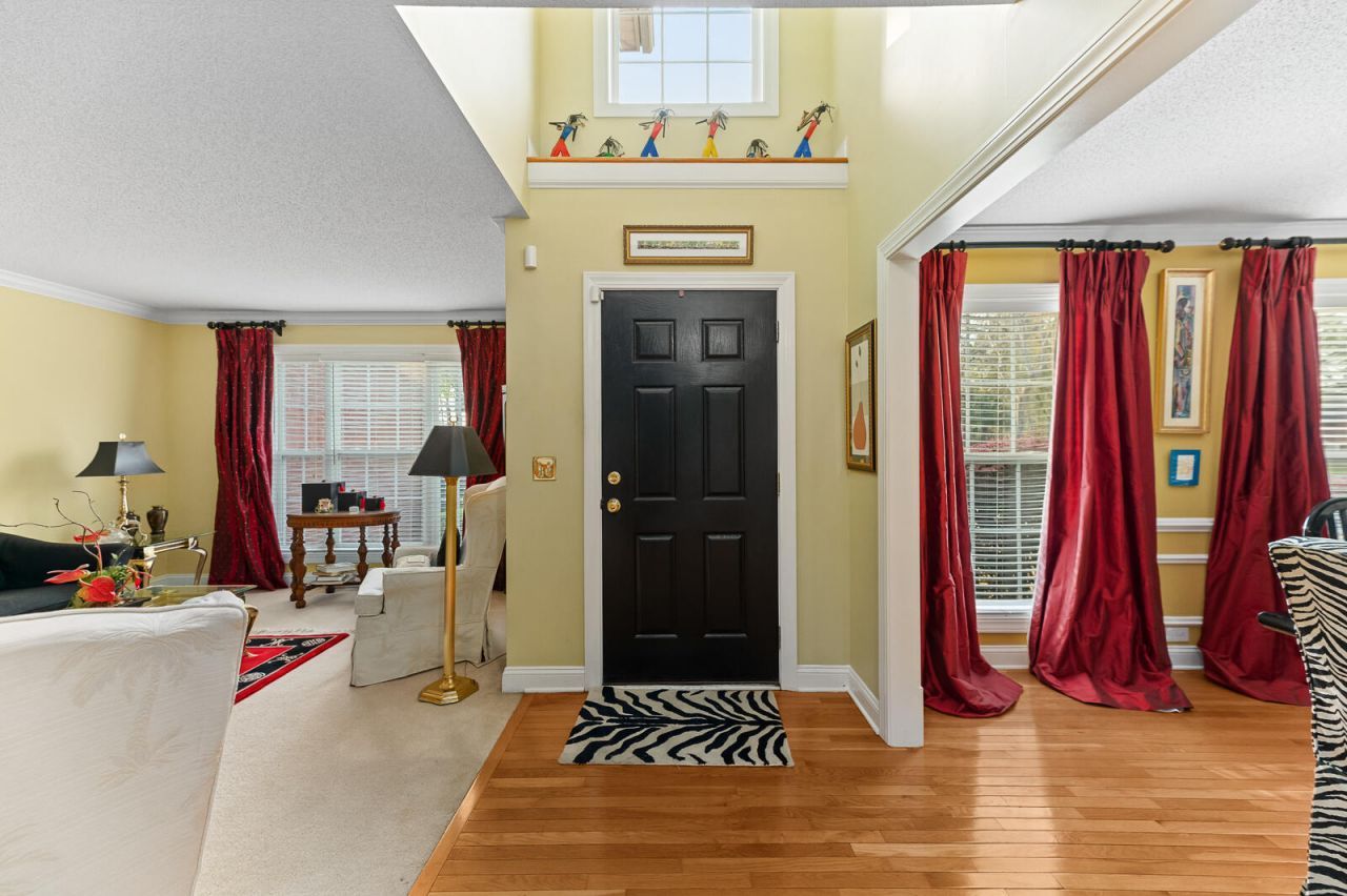 5472 Clearview Drive Photo 4