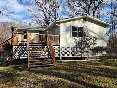 93 Deepwater Avenue, Round O, SC 29474