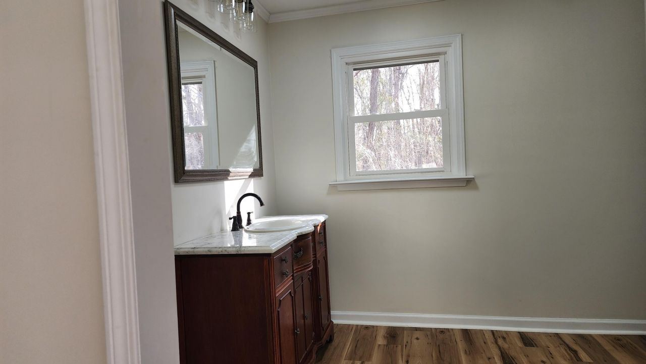 93 Deepwater Avenue Photo 12