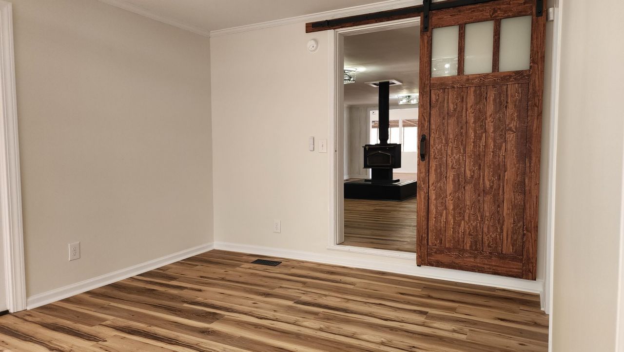 93 Deepwater Avenue Photo 15