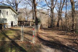 93 Deepwater Avenue photo 4