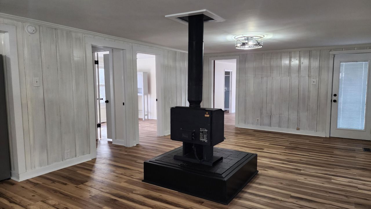 93 Deepwater Avenue Photo 9