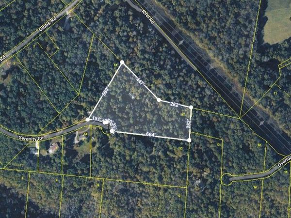 1036 Serenity Cir , Ashland City, TN 37015