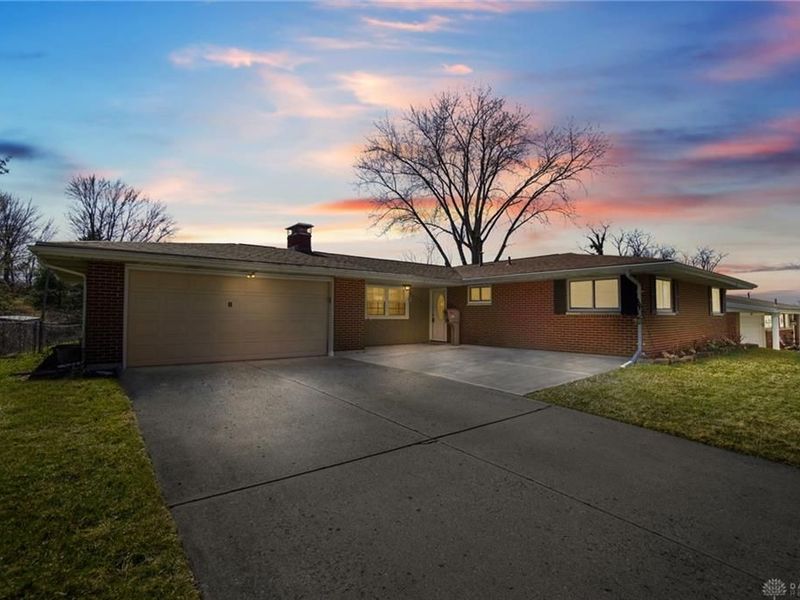 3129 E High Street, Springfield Township, OH 45505 Photo 3