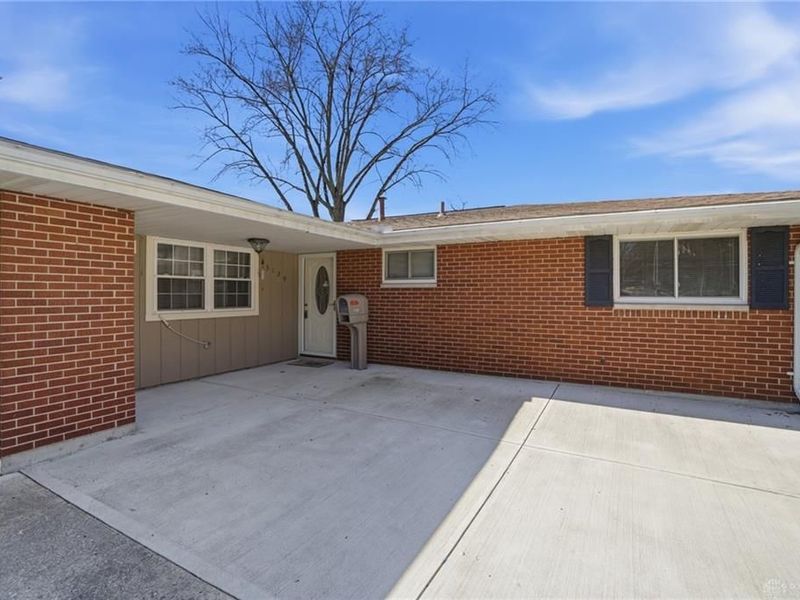 3129 E High Street, Springfield Township, OH 45505 Photo 5