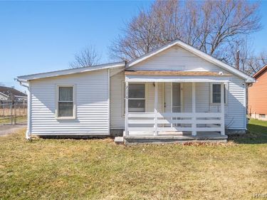 2176 Lauderdale Street , Flint Twp, MI 48532