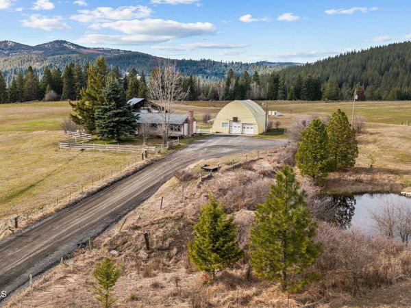 8827 W Carnie RD , Coeur d'Alene, ID 83814