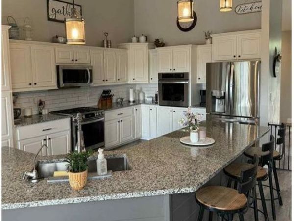 301 7th Street NW, New Richland, MN 56072