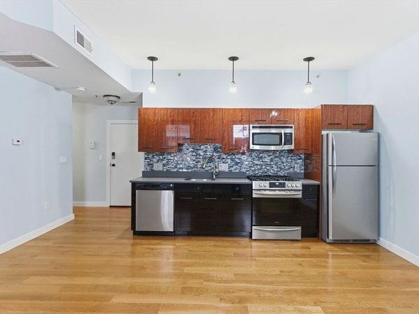 534 Main St, Unit 11, Melrose, MA 02176