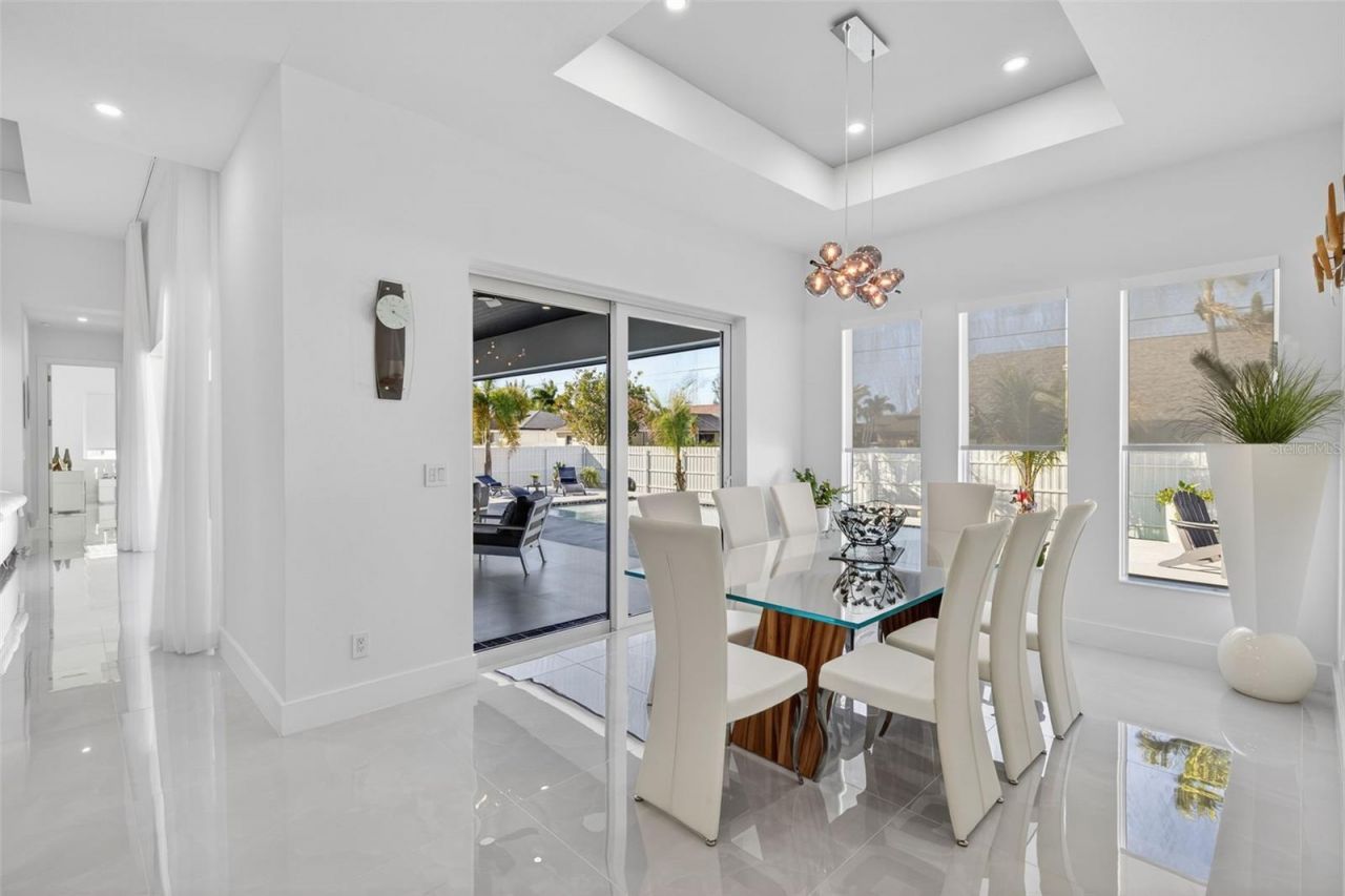 523 SW 23rd Street, Cape Coral, FL 33991 Photo