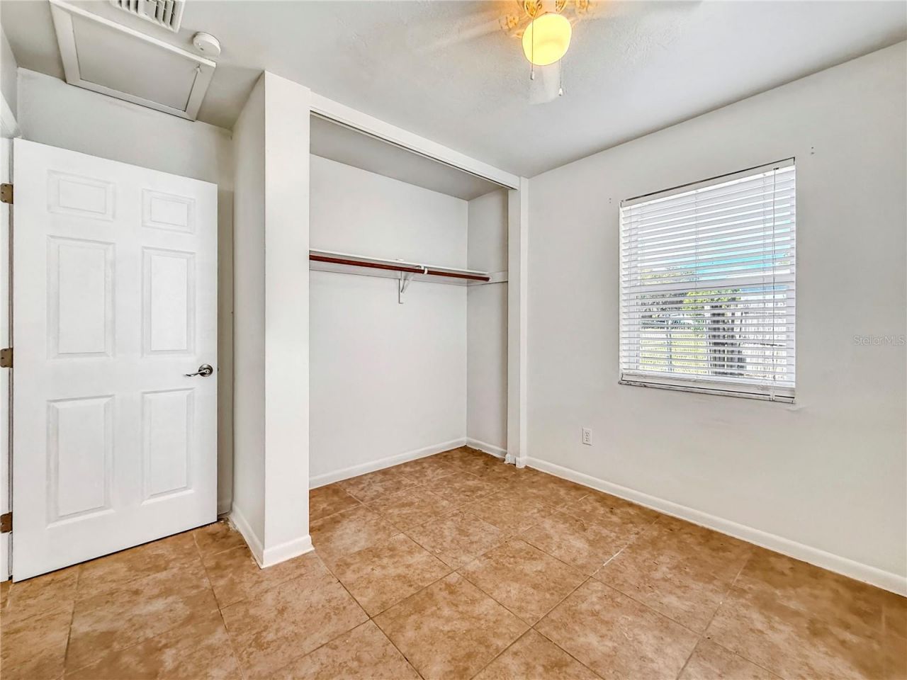 889 W Village Drive , Deltona, FL 32725 Photo