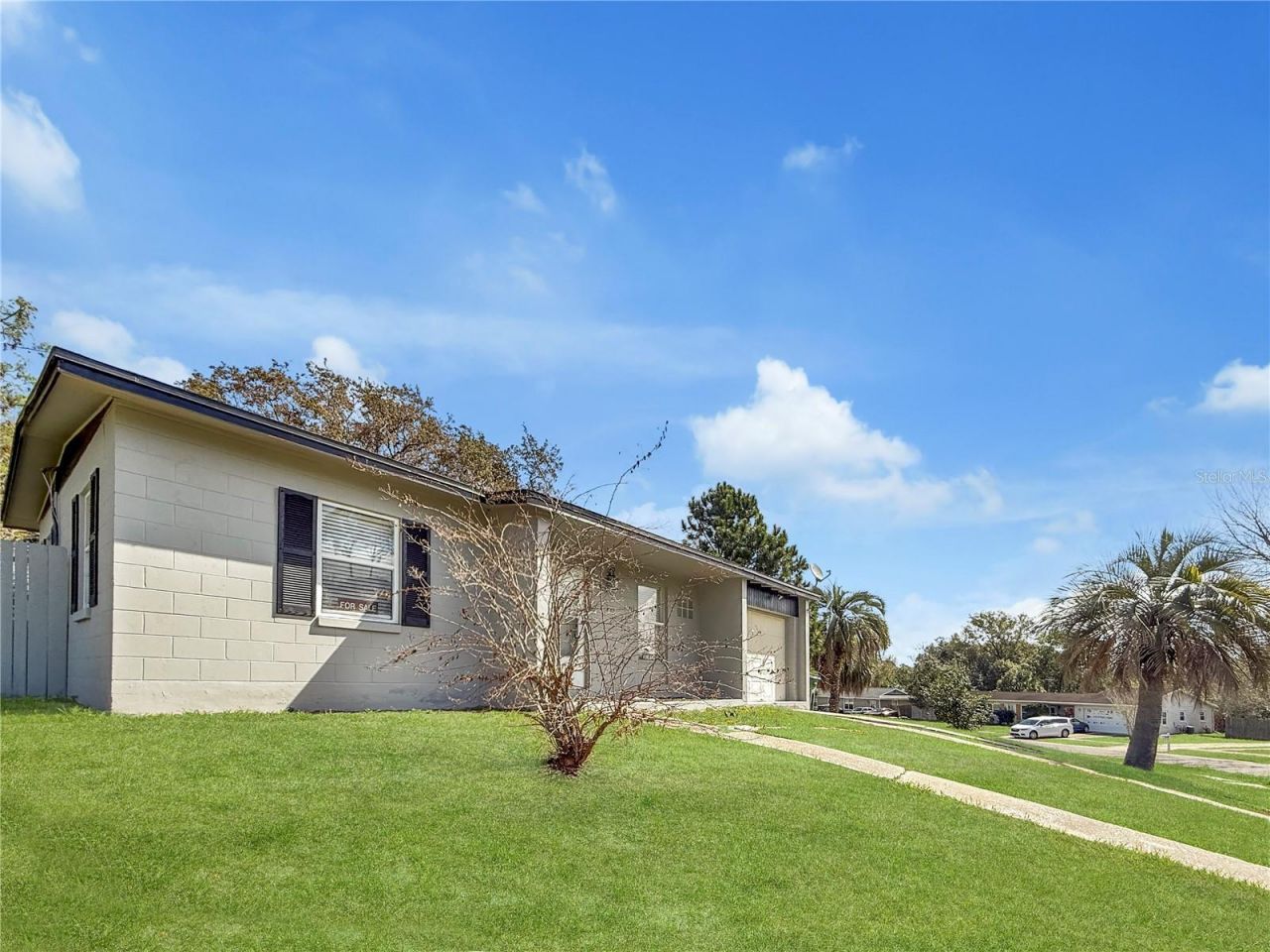 889 W Village Drive , Deltona, FL 32725 Photo