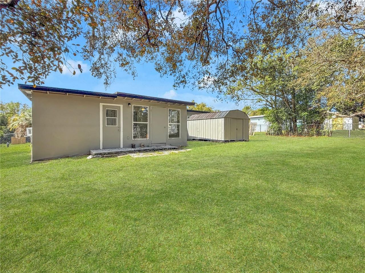 889 W Village Drive , Deltona, FL 32725 Photo