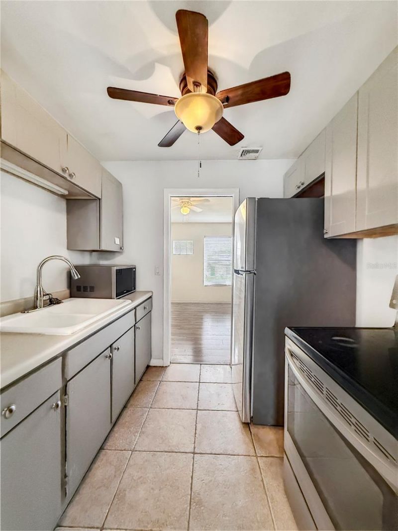 889 W Village Drive , Deltona, FL 32725 Photo