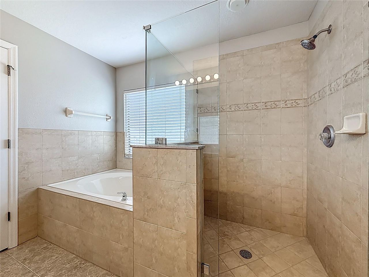 313 Oak Landing Drive , Mulberry, FL 33860 Photo