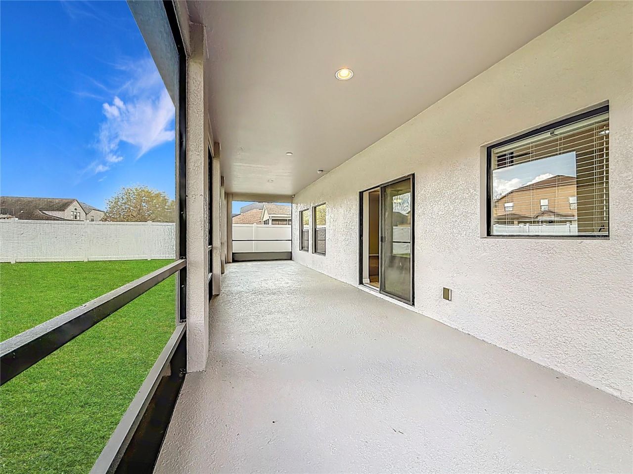 313 Oak Landing Drive , Mulberry, FL 33860 Photo