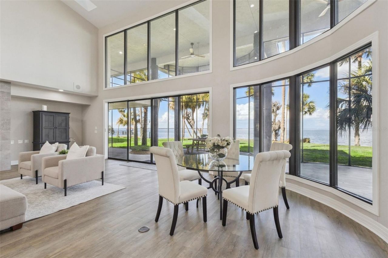 303 Waterwood Drive, Yalaha, FL 34797 Photo