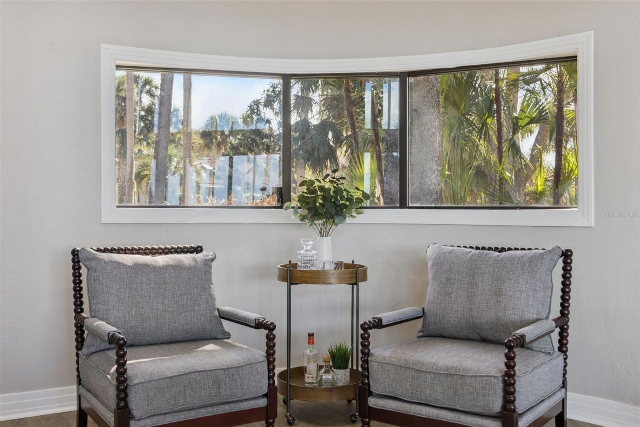 303 Waterwood Drive, Yalaha, FL 34797 Photo