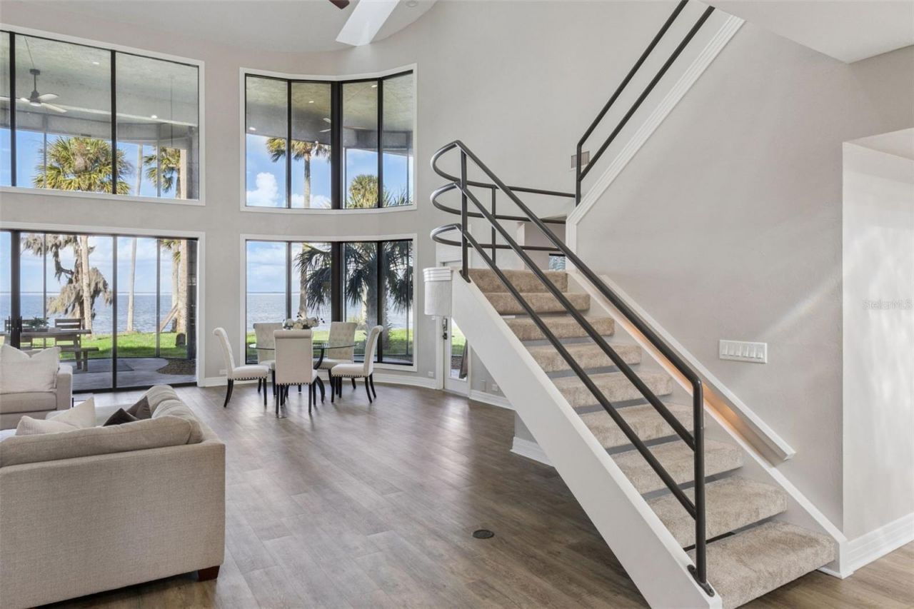 303 Waterwood Drive, Yalaha, FL 34797 Photo