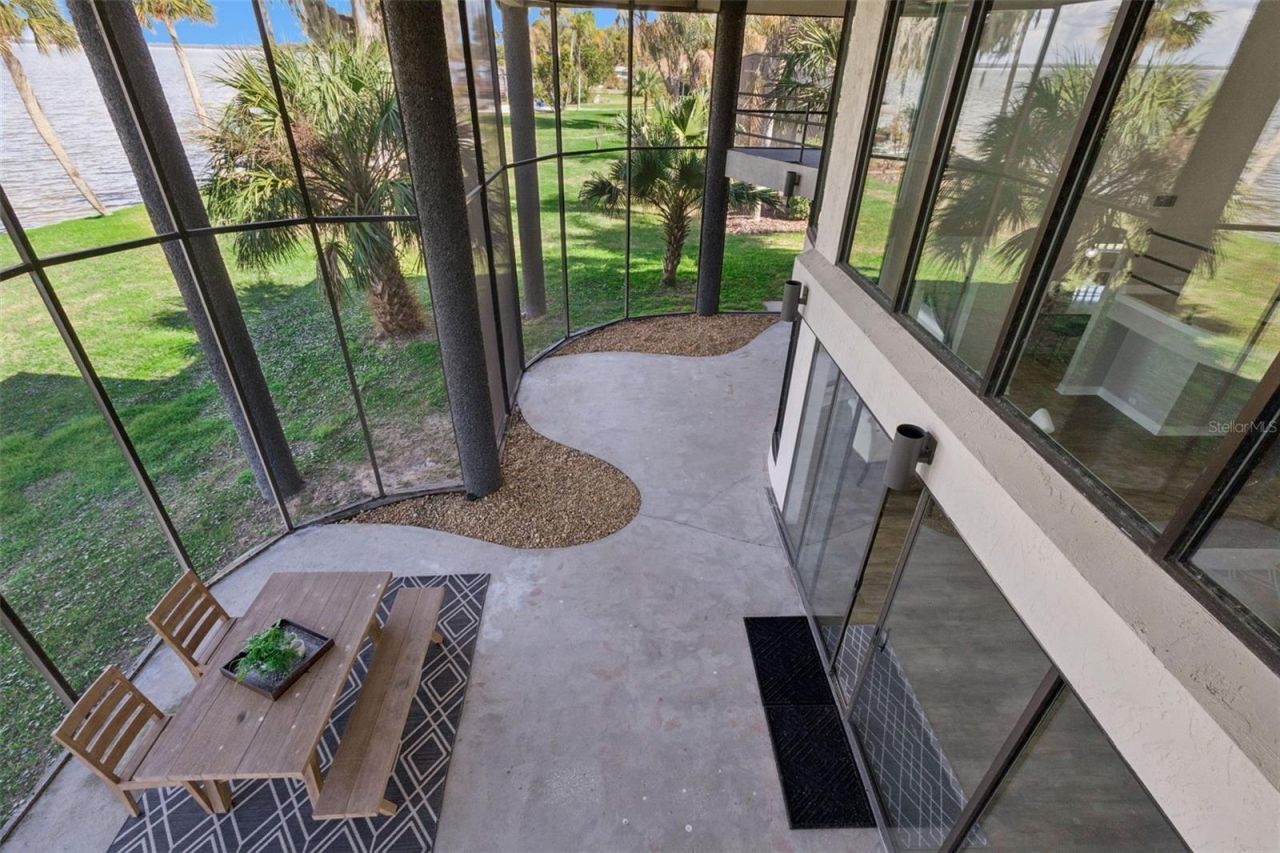 303 Waterwood Drive, Yalaha, FL 34797 Photo