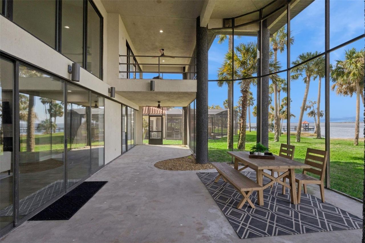 303 Waterwood Drive, Yalaha, FL 34797 Photo