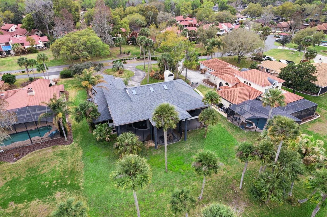 303 Waterwood Drive, Yalaha, FL 34797 Photo