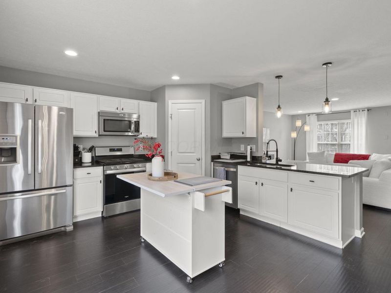 6242 Needletail Road, Unit 33, Columbus, OH 43230 Photo 11