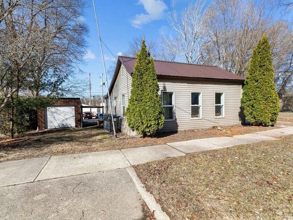147 S PEARL STREET, Berlin, WI 54923