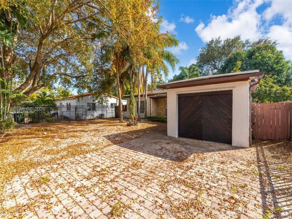 4220 SW 13th St , Unit 4220, Miami, FL 33134