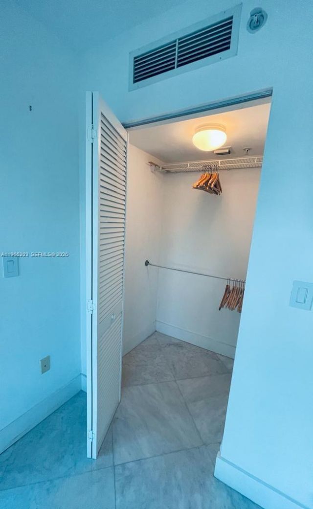 31 SE 5th St, Unit 601, Miami, FL 33131 Photo