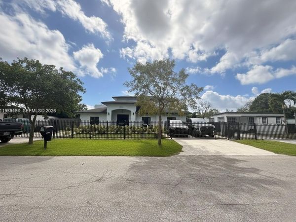 1720 NW 110th Ter , Miami, FL 33167