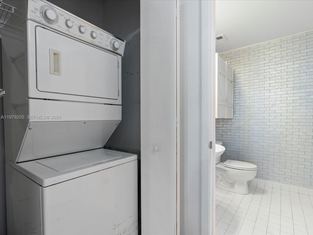 10 SW South River Dr, Unit 715, Miami, FL 33130 Photo