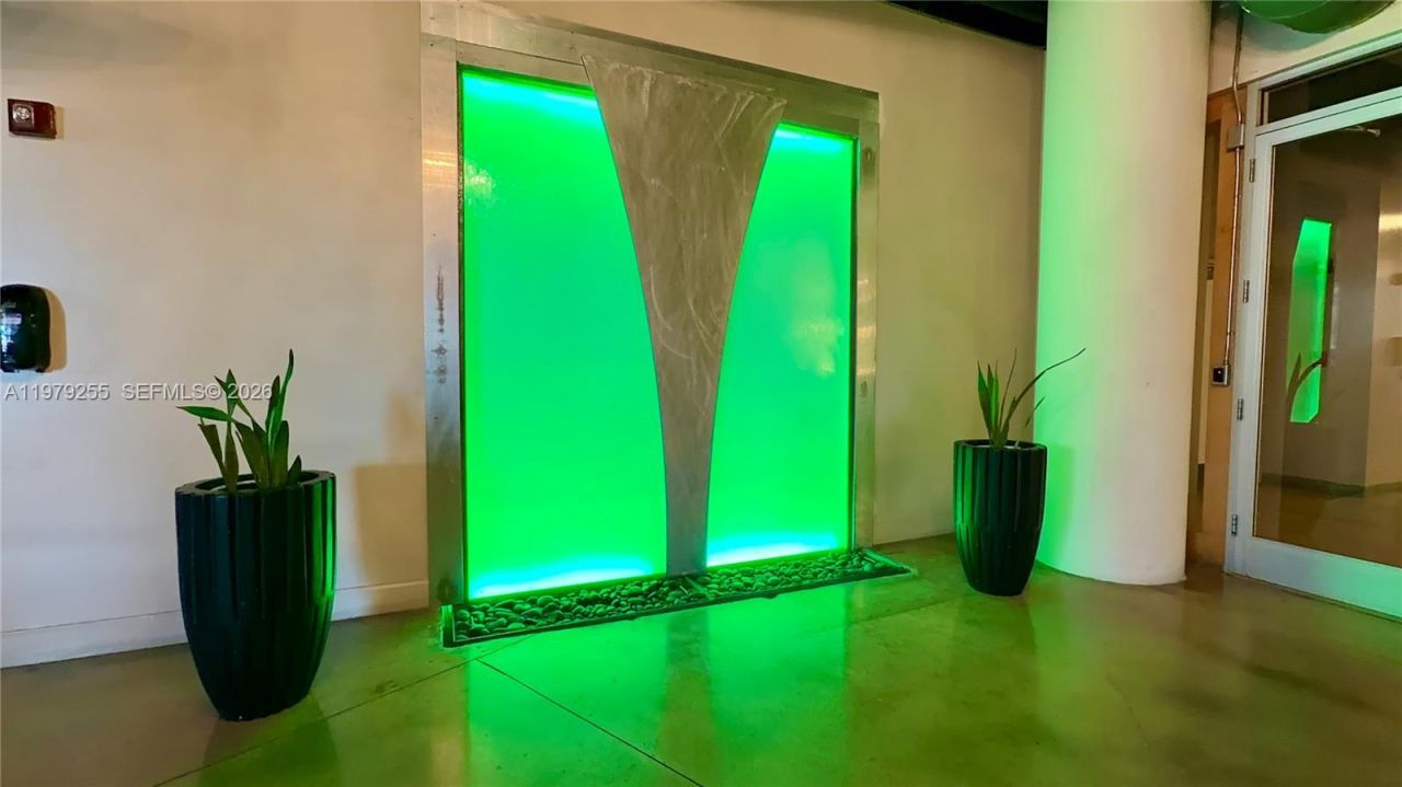 10 SW South River Dr , Unit 715, Miami, FL 33130 Photo