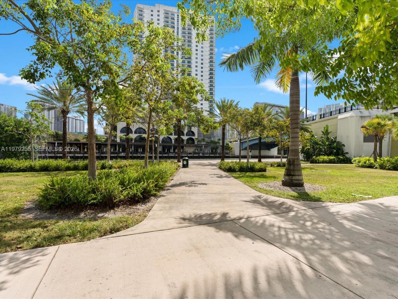 10 SW South River Dr, Unit 715, Miami, FL 33130 Photo