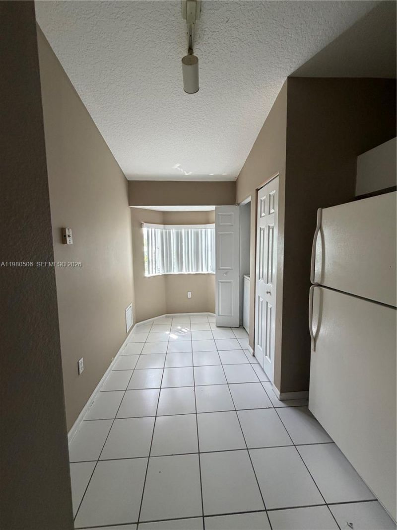 3780 N Jog Rd , Unit 205, West Palm Beach, FL 33411 Photo