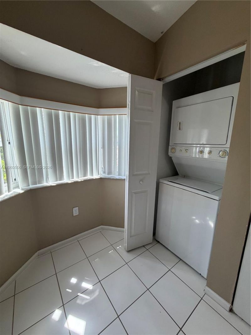 3780 N Jog Rd , Unit 205, West Palm Beach, FL 33411 Photo