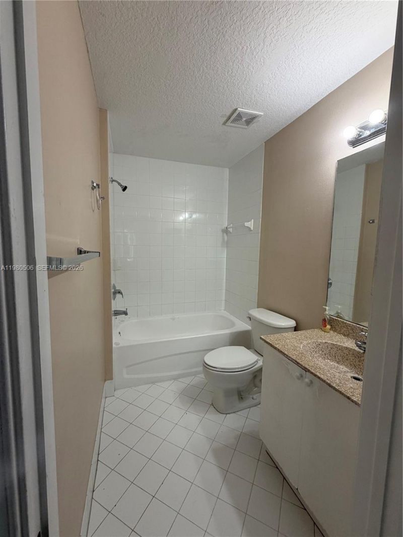 3780 N Jog Rd , Unit 205, West Palm Beach, FL 33411 Photo