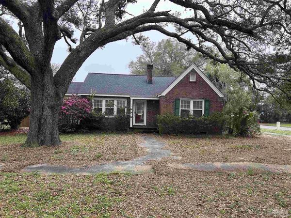 1701 E Bobe St, Pensacola, FL 32503