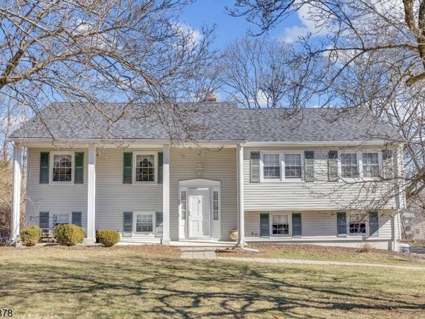 39 Deerfield Rd, Hanover, NJ 07981