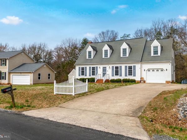 2009 WHITE LAKE DRIVE, FREDERICKSBURG, VA 22407