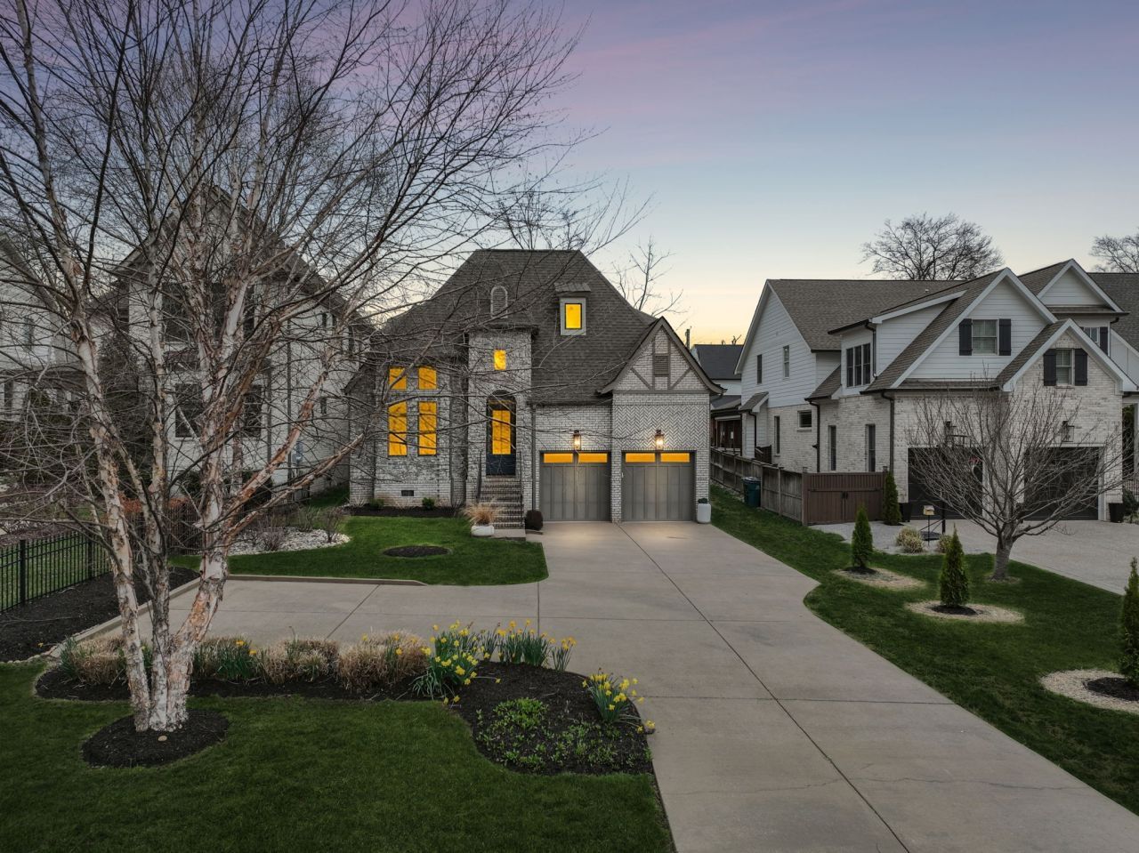 1110A Biltmore Dr Nashville, TN 37204