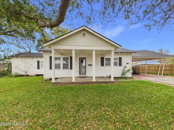 1410 Center Street , New Iberia, LA 70560