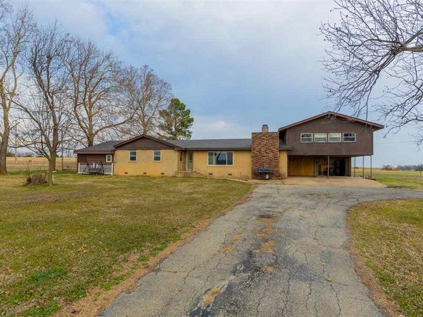 19606 E 19th Street, Yale, OK 00000