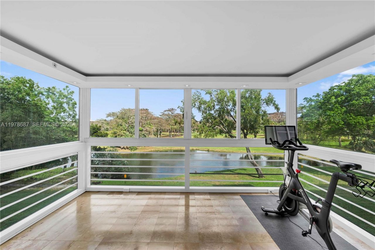 4015 W Palm Aire Dr , Unit 307, Pompano Beach, FL 33069 Photo