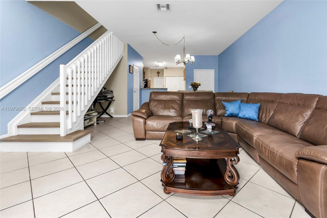 3892 Tree Top Dr, Weston, FL 33332 Photo